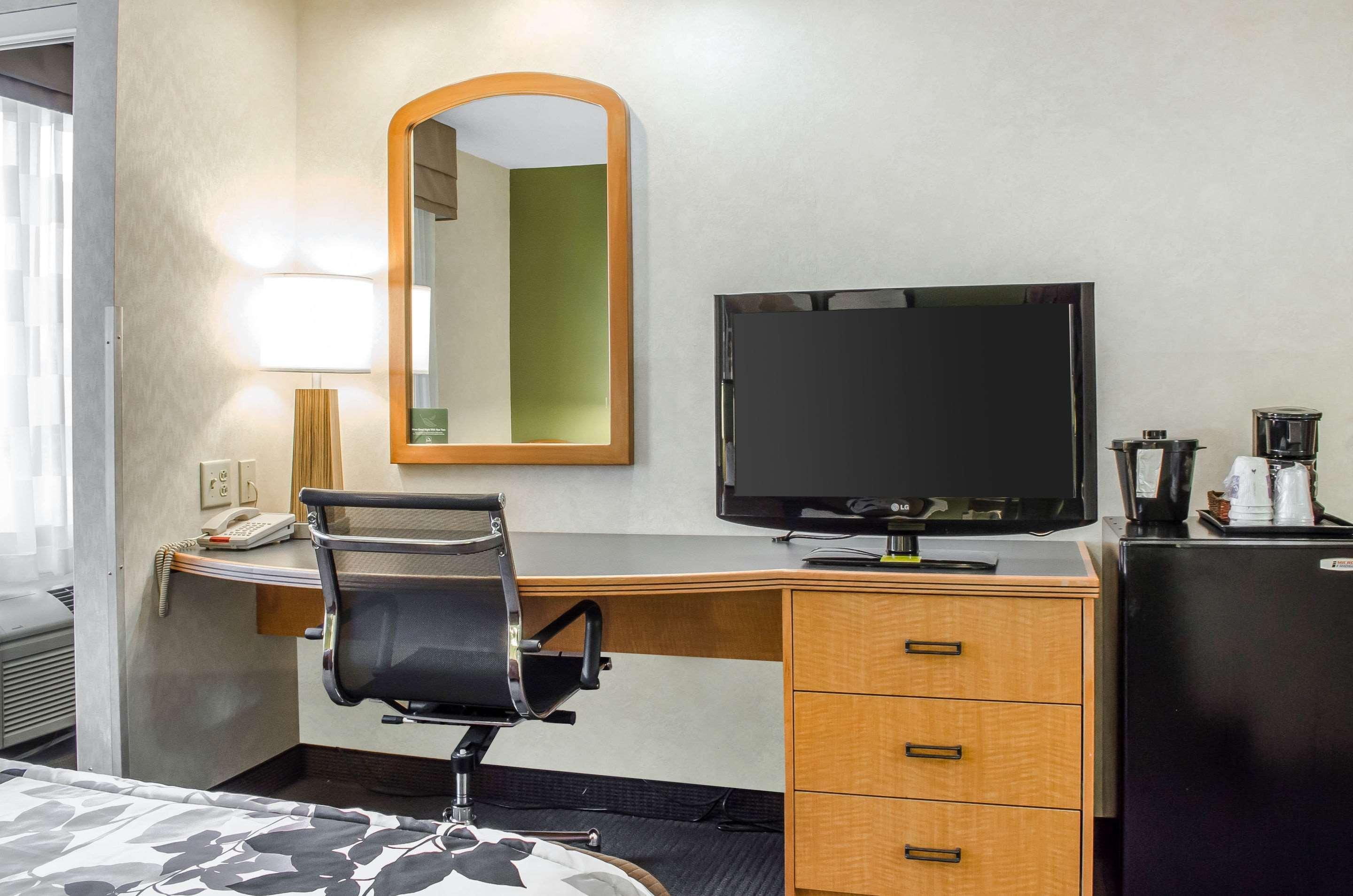 Sleep Inn & Suites Bensalem Exteriör bild